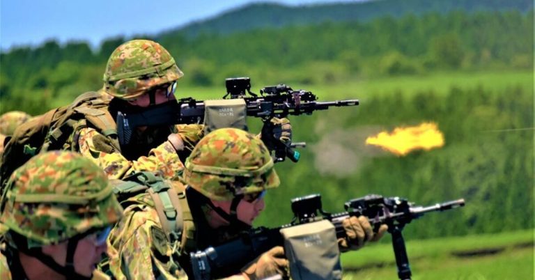 POTD: Japanese Amphibious Rapid Deployment Brigade