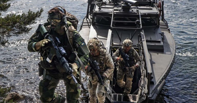 POTD: Royal Marines & Swedish Coastal Rangers