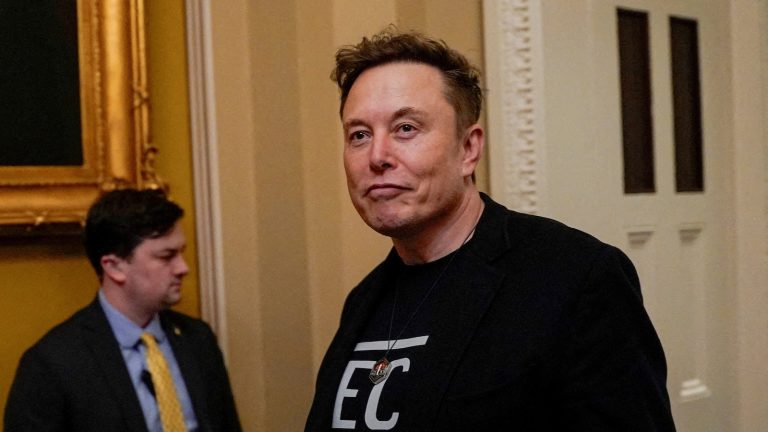Musk PAC offers $100 to Wisconsin voters who sign petition against ‘activist judges’
