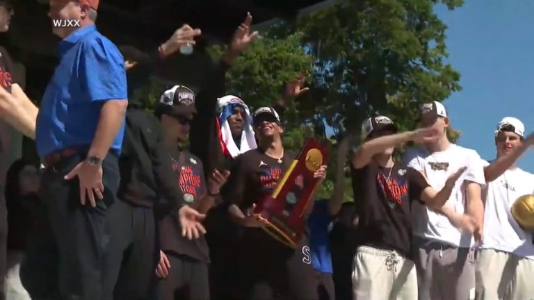 WATCH:  Florida Gators return home after March Madness victory