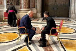 Pope Francis Brings Together Trump and Zelensky