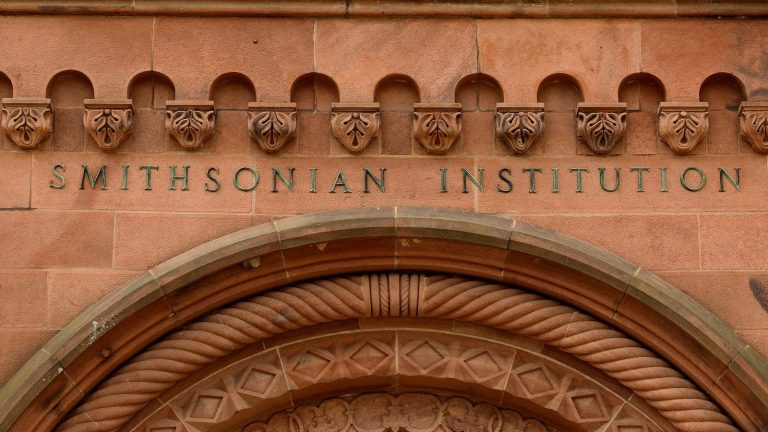 First to ABC: House Dems urge JD Vance to preserve Smithsonian independence