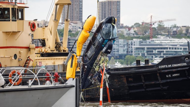 Helicopter rotor retrieved from Hudson River days after deadly crash