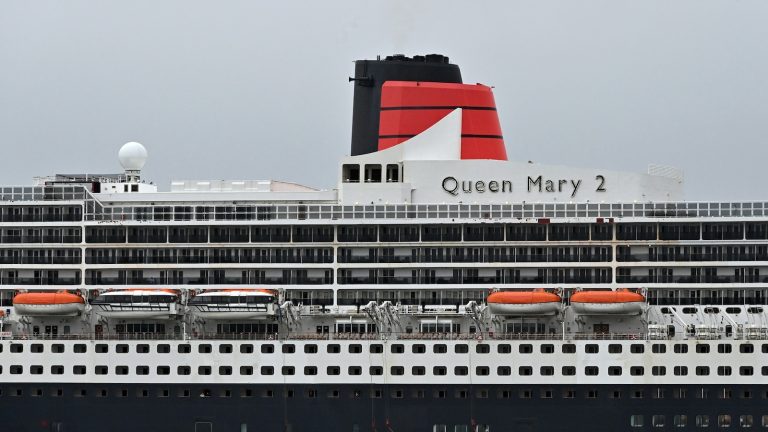 Over 200 passengers sickened with norovirus aboard luxury cruise ship