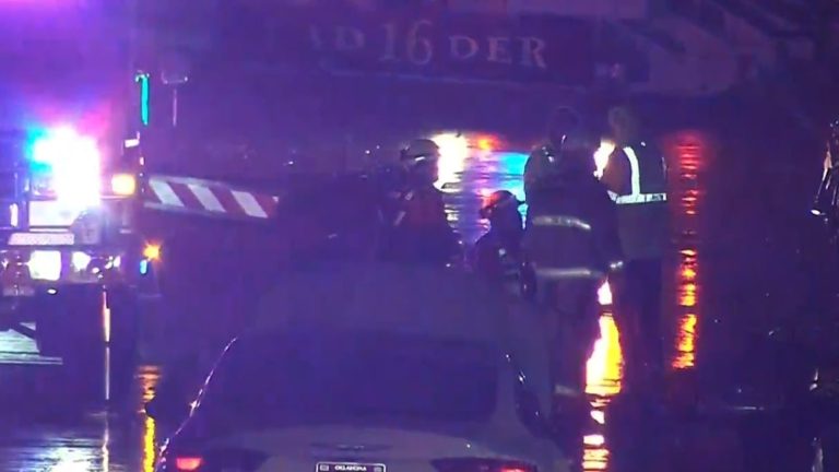 2 missing after flooding sweeps vehicles away in Oklahoma
