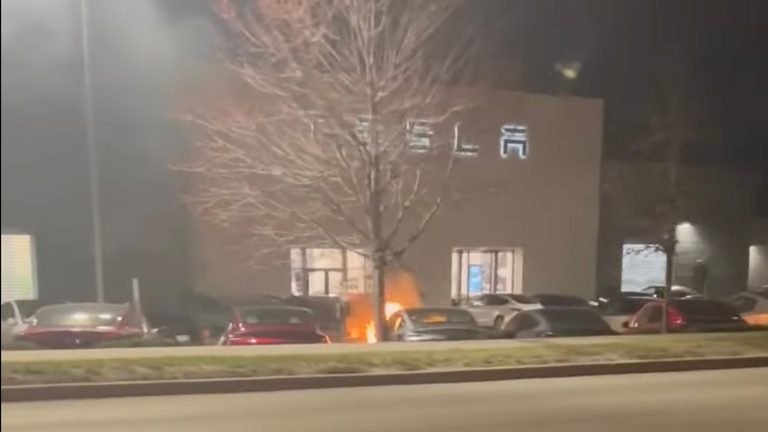 Kansas City teen arrested for alleged arson at Tesla dealership: FBI