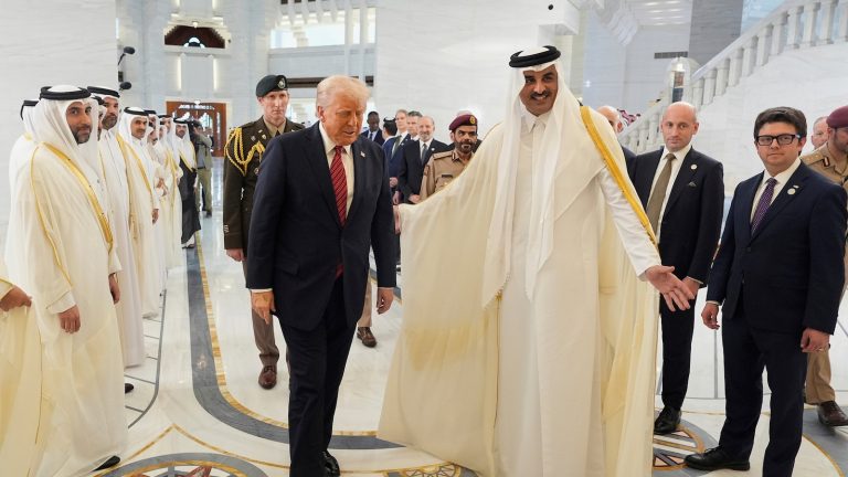 Legality of Trump potentially accepting gift of Qatari plane questionable: Experts