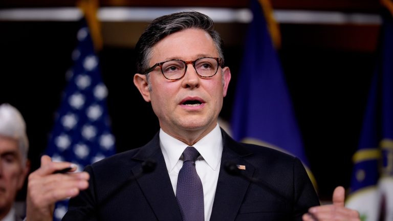 Lack of full analysis leaves GOP effort to cut $880 billion under cloud of political uncertainty