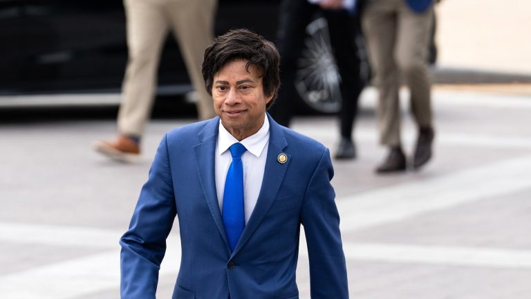 House Democrat withdraws Trump impeachment bill that angered party leaders