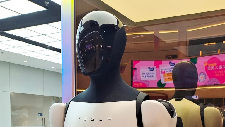 Trump wants to create manufacturing jobs. His tech allies invest in robots to do the work.