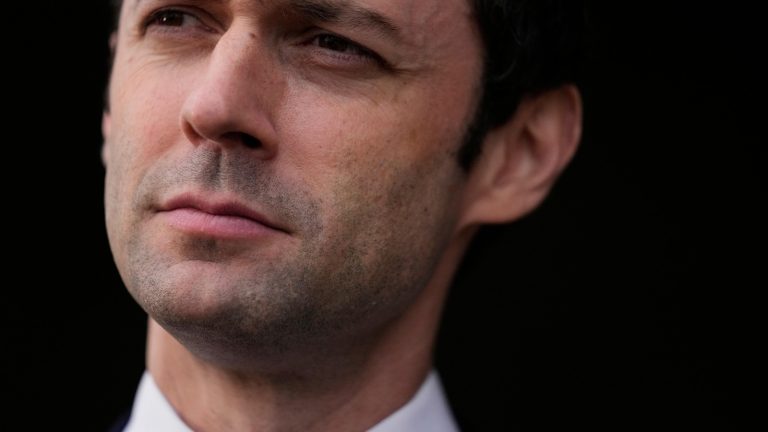 Balancing Trump critique, Ossoff walks fine line on bipartisanship in Georgia
