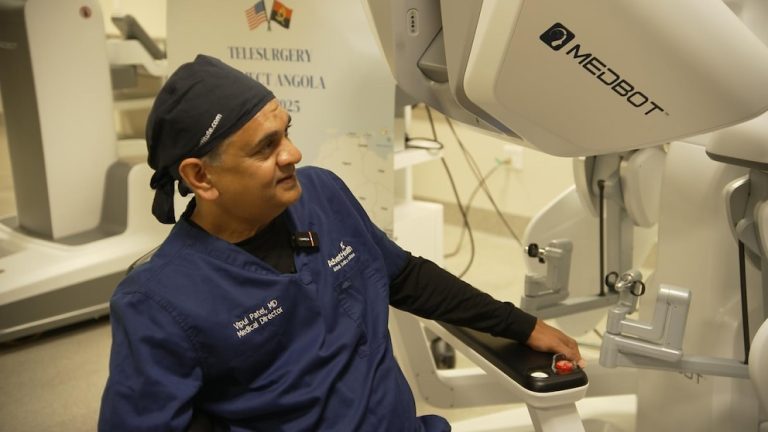 Video Doctor uses robot to perform telesurgery on patient thousands of miles away