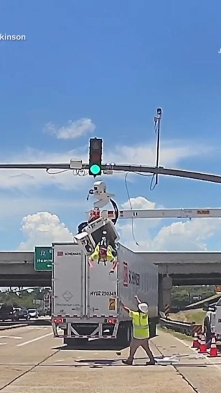 Video 18-wheeler slams into electrical worker in Louisiana