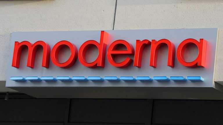 FDA expands approval of Moderna’s RSV vaccine to some adults under age 60