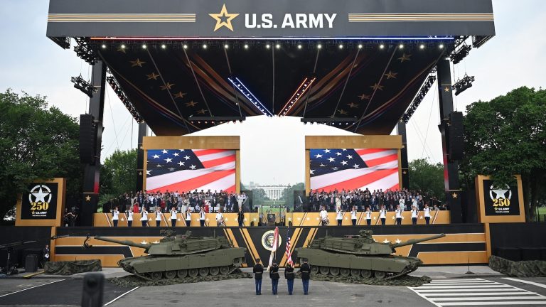 Trump kicks off massive military parade across National Mall