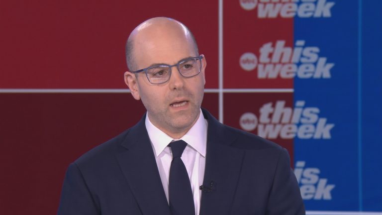 White House suggests some countries could see tariff deadline shifted
