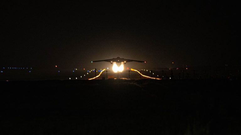 ‘Hero’ B-2 pilots expected to keep low profile at July 4 White House visit