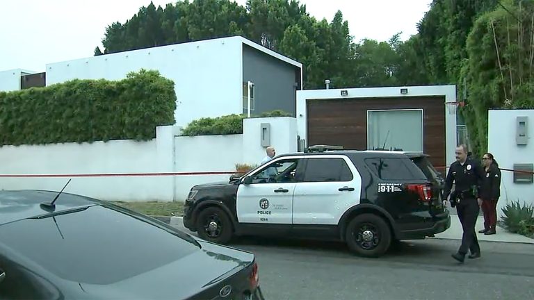 2 people found shot dead in home during welfare check in Los Angeles: Police