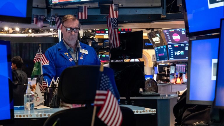 Stocks close slightly higher, shrugging off Trump’s tariffs on EU and Mexico