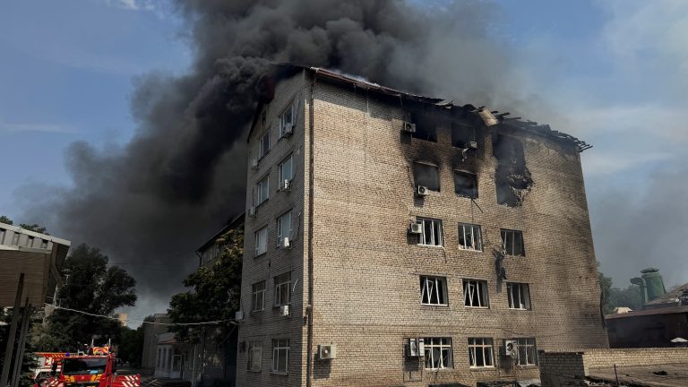 1 dead, dozens injured as Russia launches 101 drones at Ukraine overnight, Zelenskyy says