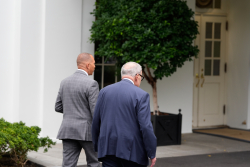 To Help Midterm Prospects, Dems Need To Rein In Left