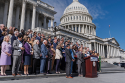 Grim Signs for Democrats With Midterms a Year Away